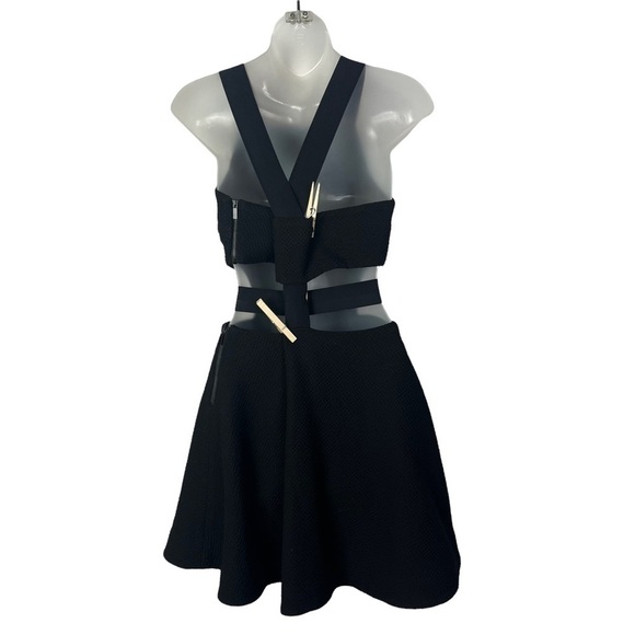 Elizabeth and James Black Darrien Textured Cut Out Mini Dress 8 - Picture 3 of 7